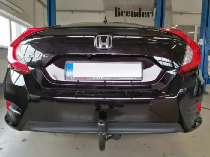 Carlig remorcare Honda Civic 4 usi dupa 2017 demontabil automat vertical marca Autohak [6]