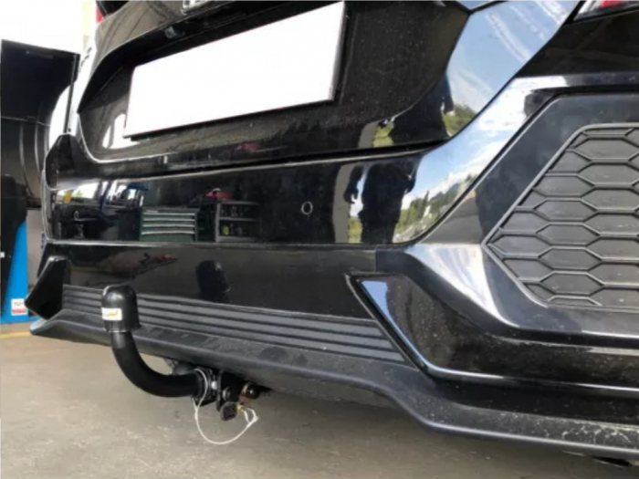 Carlig remorcare Honda Civic 5 usi dupa 2017 demontabil automat cu maneta marca Autohak [3]