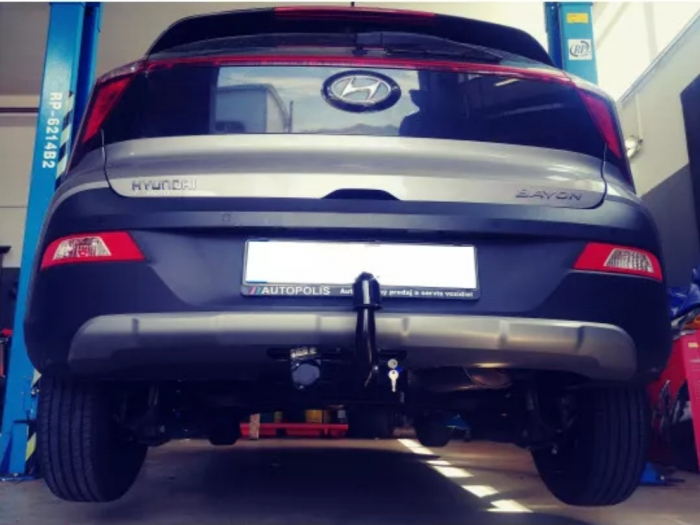 Carlig remorcare Hyundai Bayon dupa 2020 demontabil automat vertical marca Autohak [4]