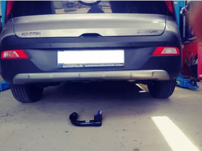 Carlig remorcare Hyundai Bayon dupa 2020 demontabil automat vertical marca Autohak [6]