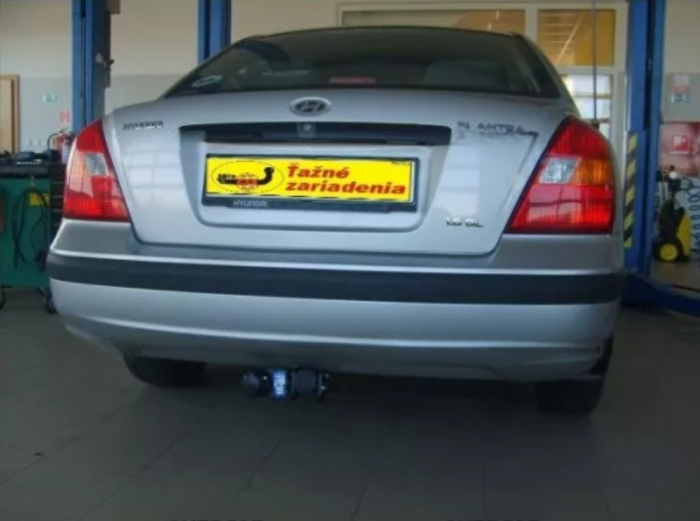Carlig remorcare Hyundai Elantra 2000 - 2010 demontabil automat cu maneta [3]