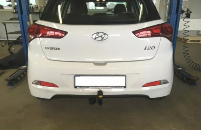 Carlig remorcare Hyundai i20 dupa 10/2014 marca Autohak [7]