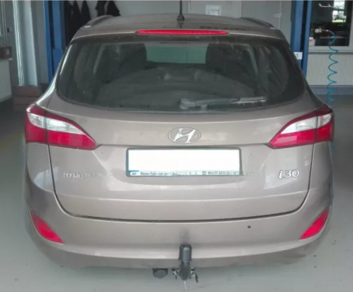 Carlig remorcare Hyundai i30 combi 2012 - 2017 demontabil automat cu maneta marca Autohak [4]