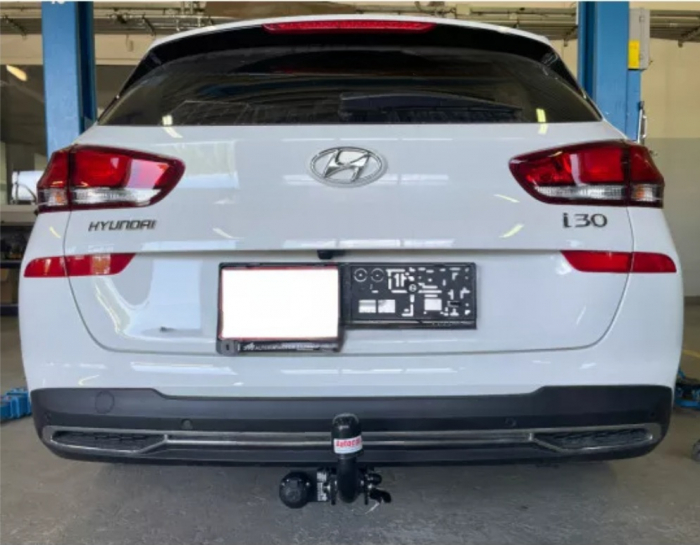 Carlig remorcare Hyundai i30 combi dupa 06/2020 demontabil automat cu maneta marca Autohak [2]