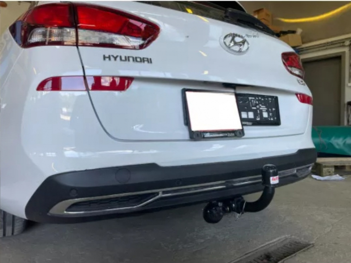 Carlig remorcare Hyundai i30 combi dupa 06/2020 demontabil automat cu maneta marca Autohak [5]