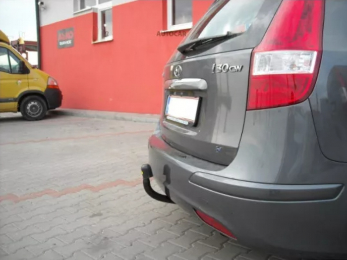 Carlig remorcare Hyundai i30 combi dupa 2010 marca Autohak [3]