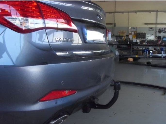 Carlig remorcare Hyundai i40 4 usi 2011 - 09/2018 demontabil automat vertical marca Autohak [16]