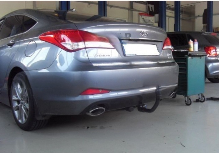 Carlig remorcare Hyundai i40 4 usi 2011 - 09/2018 demontabil automat vertical marca Autohak [6]