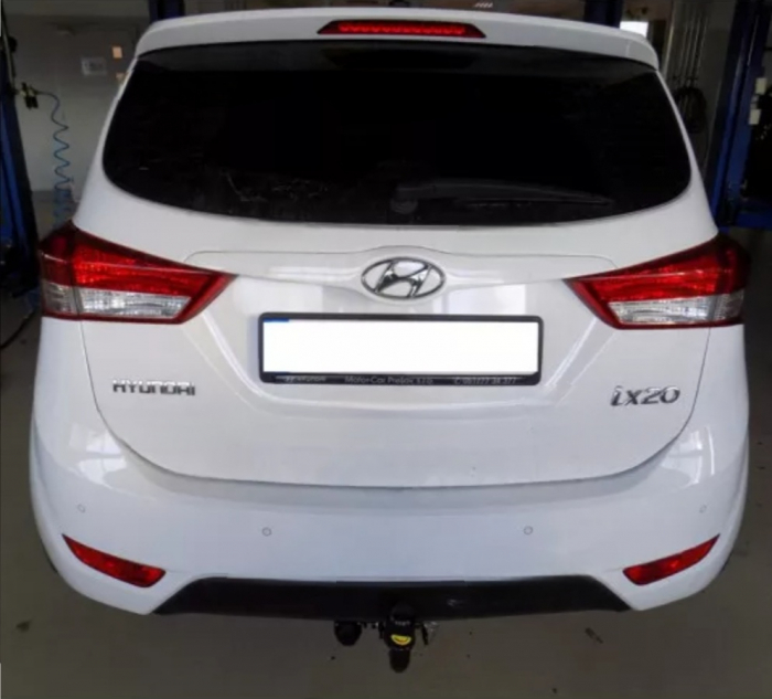 Carlig remorcare Hyundai ix20 dupa 2010 demontabil automat cu maneta marca Autohak [3]