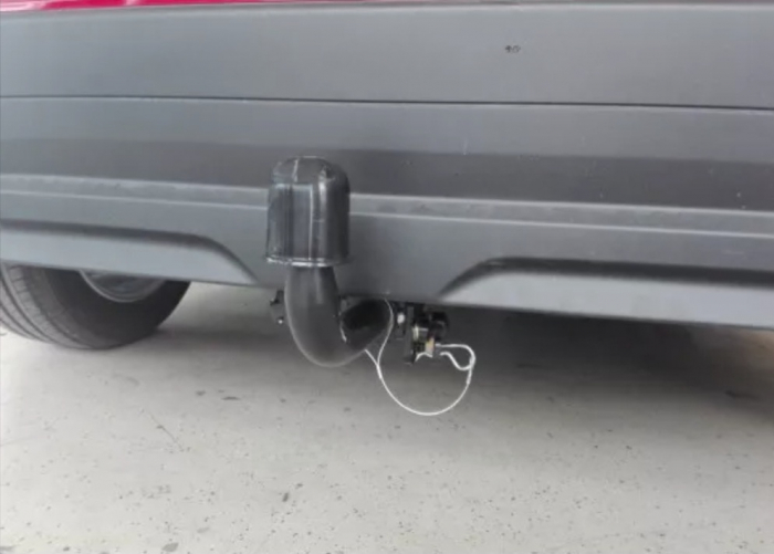 Carlig remorcare Hyundai Kona dupa 2017 (benzina) demontabil automat cu maneta marca Autohak [3]