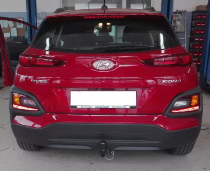 Carlig remorcare Hyundai Kona dupa 2017 (benzina) demontabil automat cu maneta marca Autohak [2]