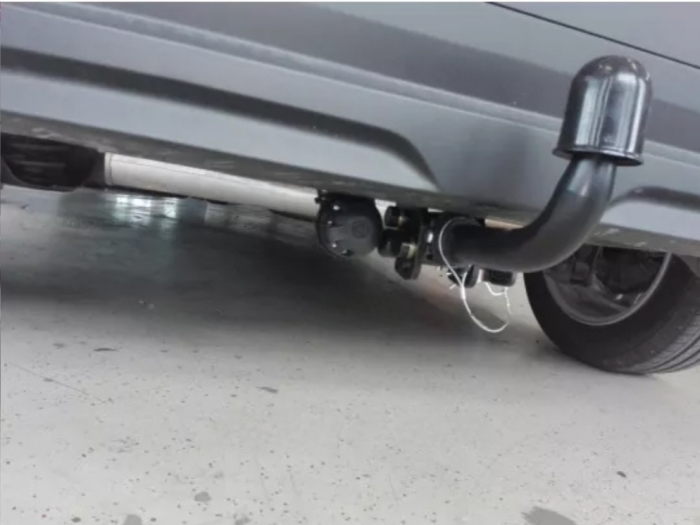 Carlig remorcare Hyundai Kona dupa 2017 (benzina) demontabil automat cu maneta marca Autohak [4]