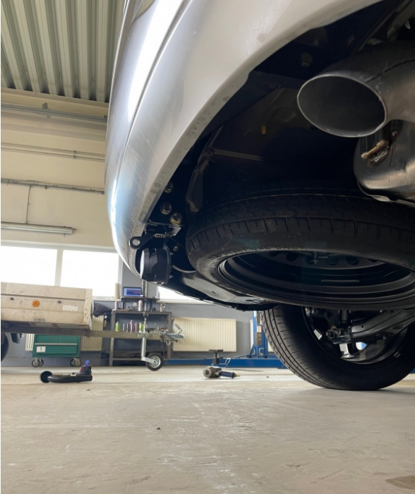 Carlig remorcare Hyundai Santa Fe dupa 10/2020 demontabil automat vertical marca Autohak [6]