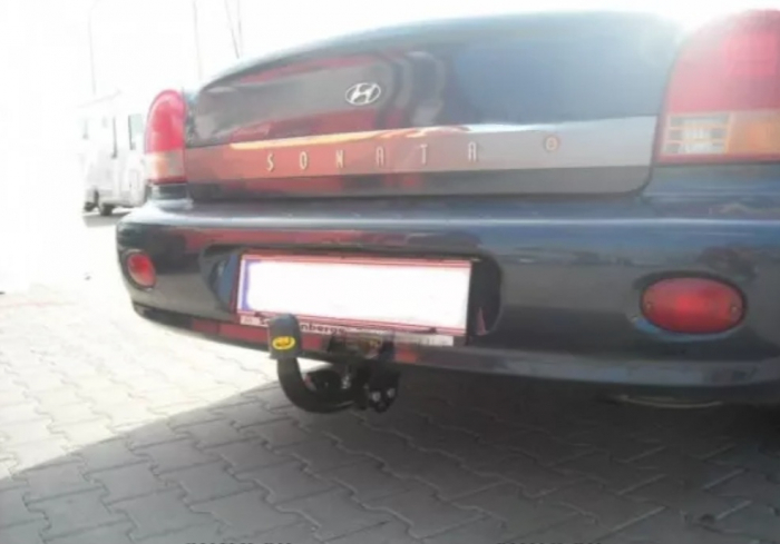 Carlig remorcare Hyundai Sonata 4 usi 2001 - 2004 marca Autohak [2]