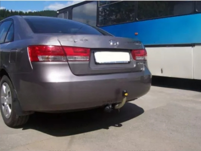 Carlig remorcare demontabil cu maneta Hyundai Sonata 4 usi dupa 2005 marca Autohak [4]