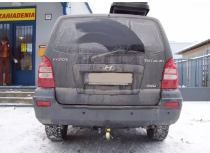 Carlig remorcare Hyundai Terracan dupa 2001 demontabil cu maneta marca Autohak [4]