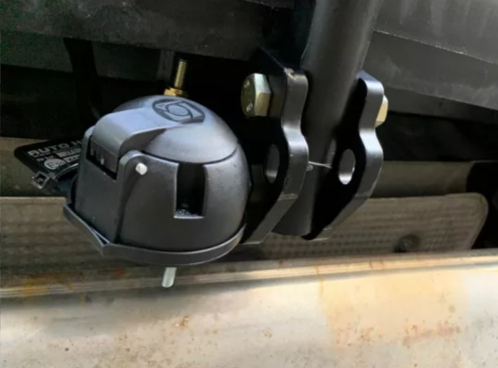 Carlig remorcare Hyundai Tucson 2015-2018 marca Autohak j71s [4]
