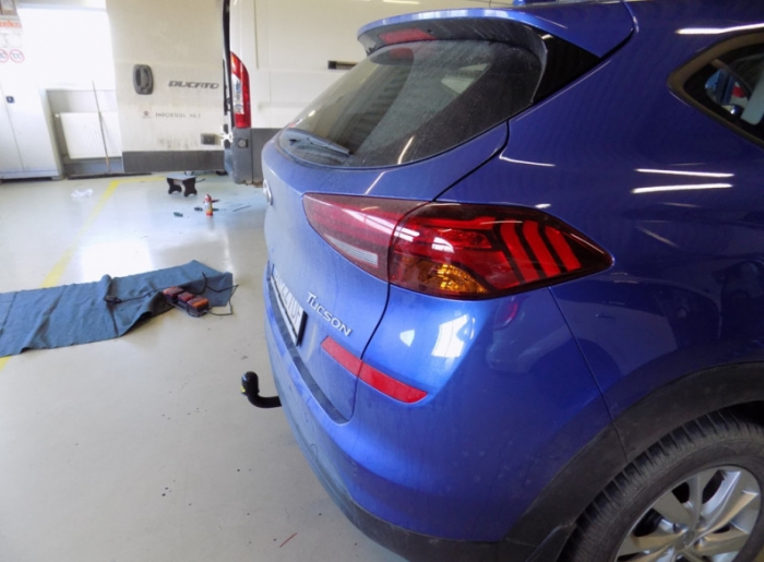 Carlig remorcare Hyundai Tucson 2018 - 2019 demontabil automat cu maneta marca Autohak [10]