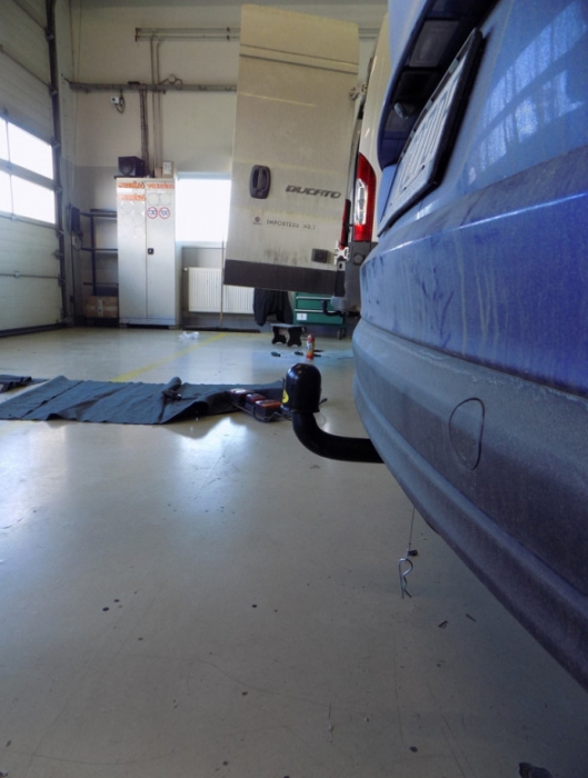 Carlig remorcare Hyundai Tucson 2018 - 2019 demontabil automat cu maneta marca Autohak [8]