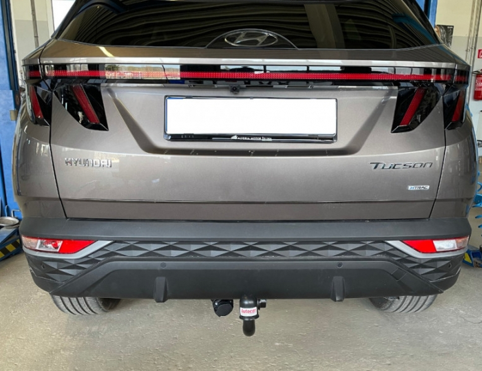 Carlig remorcare Hyundai Tucson dupa 11/2020 demontabil automat vertical marca Autohak [10]