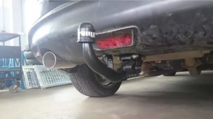 Carlig remorcare Infiniti FX30, FX37, FX50 dupa 2008 demontabil automat vertical marca Thule [7]