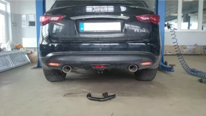 Carlig remorcare Infiniti FX30, FX37, FX50 dupa 2008 demontabil automat vertical marca Thule [4]