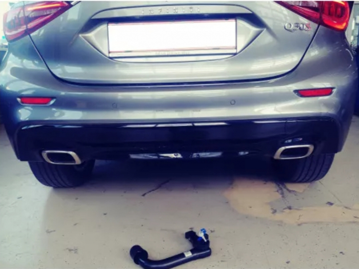 Carlig remorcare Infiniti Q30 fabricat intre 01/2016 - 12/2019 demontabil automat vertical [4]