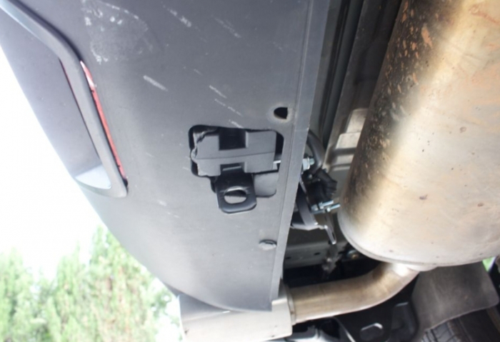 Carlig remorcare Infiniti QX50 offroad 2013 - 2018 demontabil automat vertical marca Aragon [5]