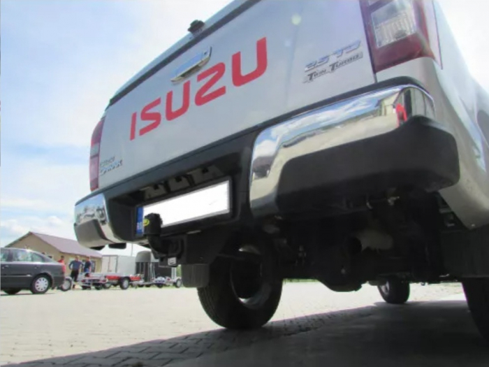 Carlig remorcare Isuzu D-max 2012-2020 marca Autohak [5]