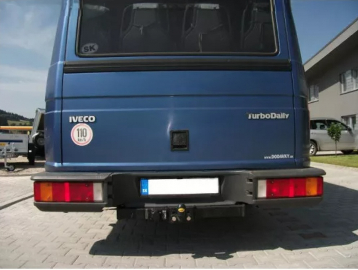 Carlig remorcare Iveco Daily fabricat intre1989 - 04.1999 [2]