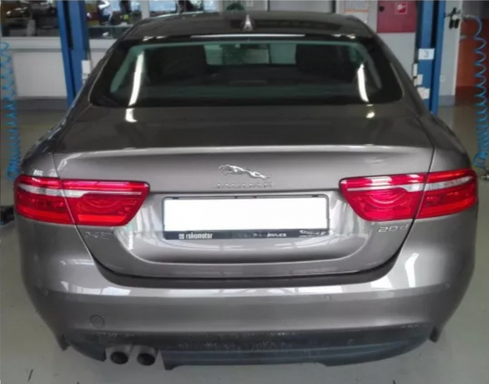 Carlig remorcare Jaguar XE sedan 2015 - 02/2019 demontabil automat vertical marca Brink [7]
