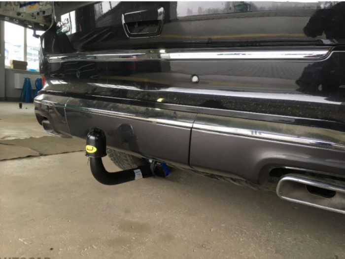 Carlig remorcare Jeep Grand Cherokee dupa 2011 demontabil automat vertical marca Autohak [8]