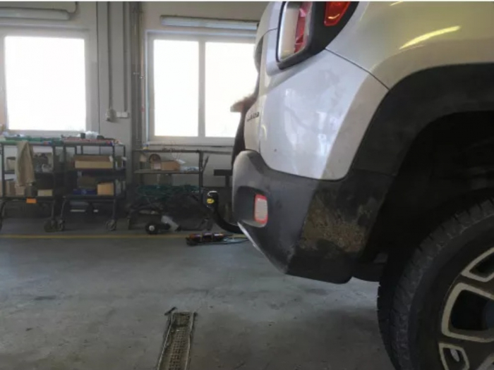 Carlig remorcare Jeep Renegade dupa 2014 marca Autohak r56s [3]
