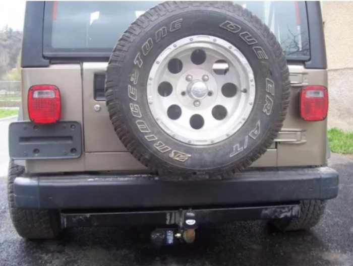 Carlig remorcare Jeep Wrangler TJ 1996-2006 marca Autohak [3]