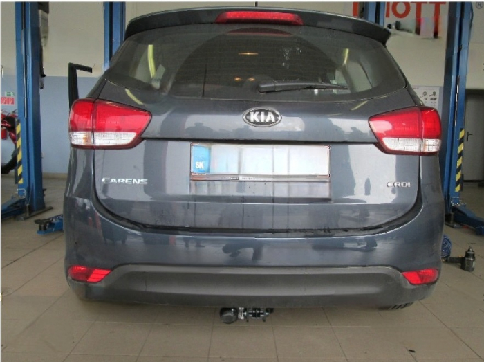 Carlig remorcare Kia Carens dupa 2013 demontabil automat cu maneta marca Autohak [6]