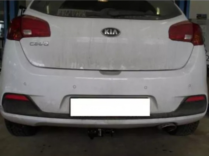 Carlig remorcare Kia Ceed 3/5 usi fabricat intre 2012 - 2018 [2]