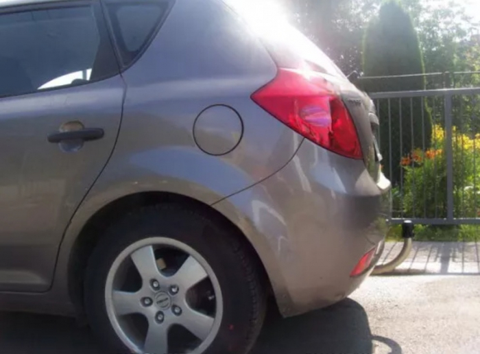 Carlig remorcare Kia Ceed 5 usi fabricata intre 2007 - 2012 demontabil cu maneta [5]