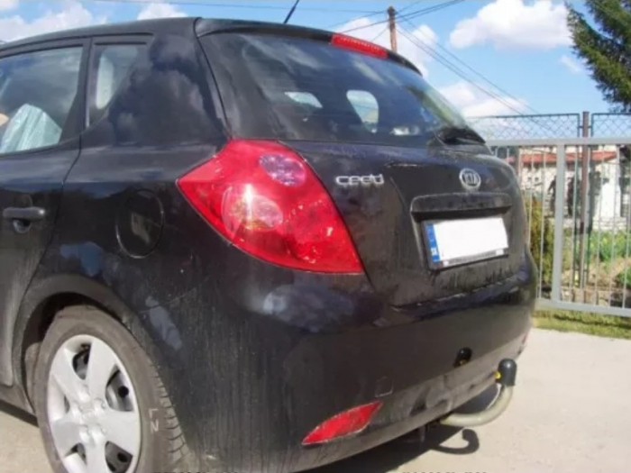 Carlig remorcare Kia Ceed 5 usi fabricata intre 2007 - 2012 demontabil cu maneta [8]
