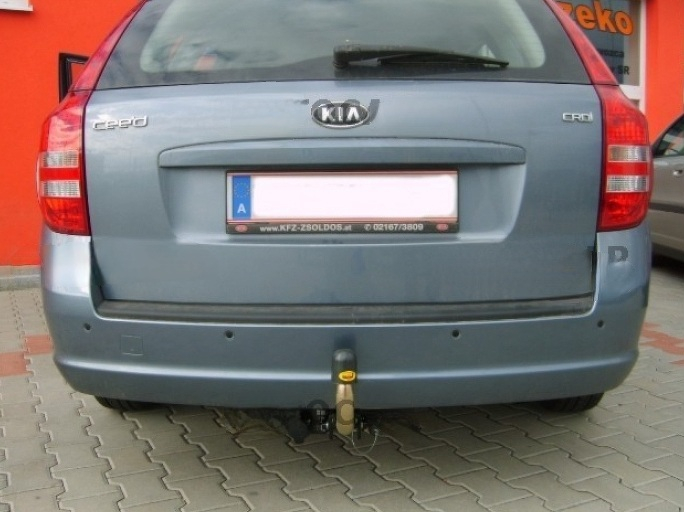 Carlig remorcare Kia Ceed combi 2007 - 2012 demontabil automat cu maneta marca Autohak [5]
