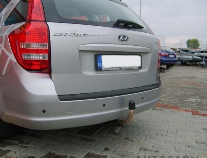 Carlig remorcare Kia Ceed combi 2007 - 2012 demontabil automat cu maneta marca Autohak [10]