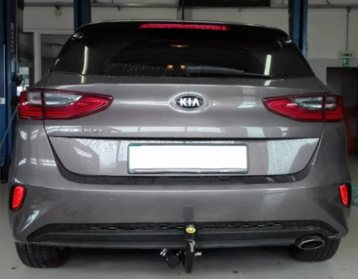 Carlig remorcare Kia Ceed htb dupa 2018 demontabil automat vertical marca Autohak [5]