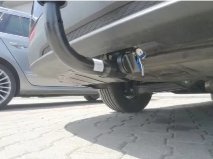 Carlig remorcare Kia Optima dupa 2016 demontabil automat vertical marca Autohak [5]