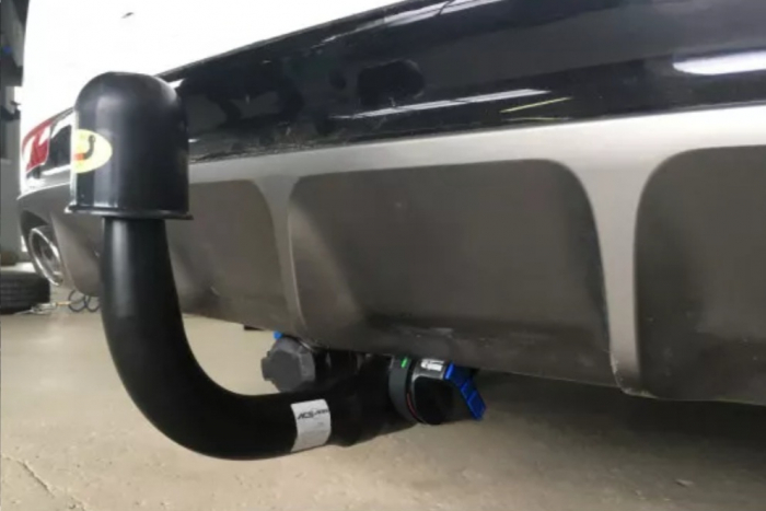 Carlig remorcare Kia Optima dupa 2016 demontabil automat vertical marca Autohak [10]