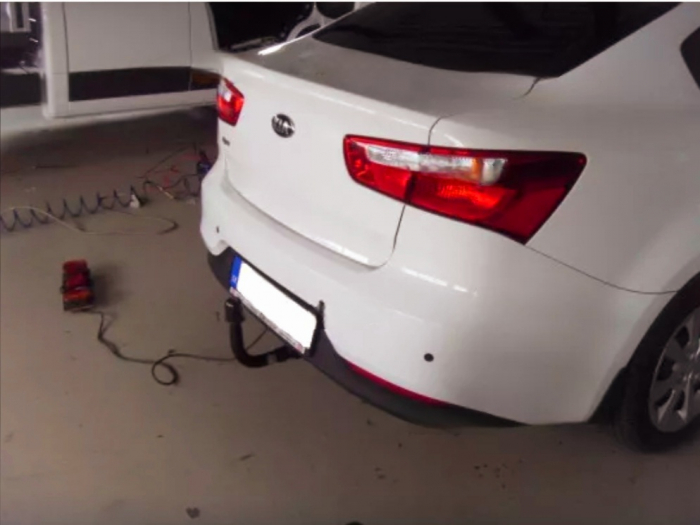 Carlig remorcare Kia Rio 4 usi dupa 2013 demontabil automat vertical [10]