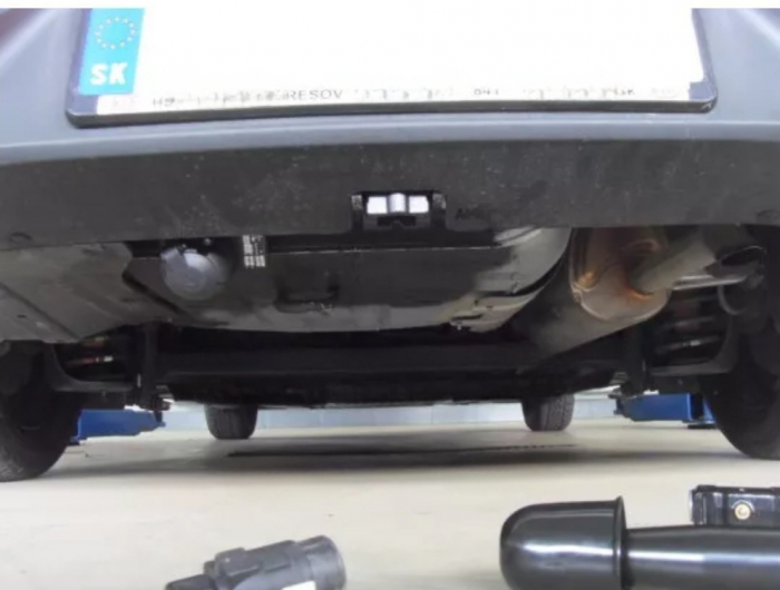 Carlig remorcare Kia Rio 4 usi dupa 2013 demontabil automat vertical [14]