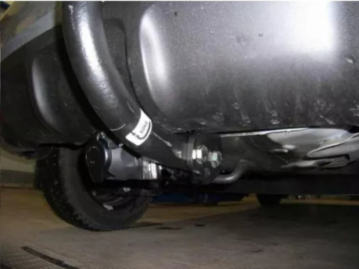 Carlig remorcare Kia Rio 5 usi fabricata intre 2009 - 2011 [3]
