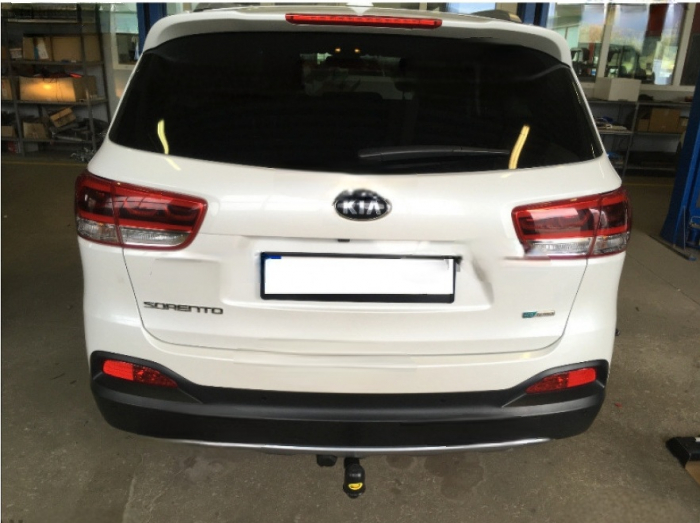 Carlig remorcare Kia Sorento 2015 - 2018 demontabil automat vertical marca Autohak [8]