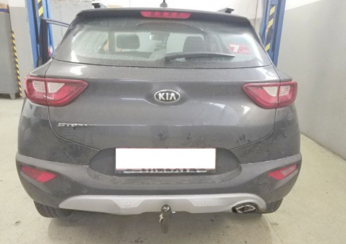 Carlig remorcare Kia Stonic dupa 2017 demontabil automat vertical marca Autohak [9]