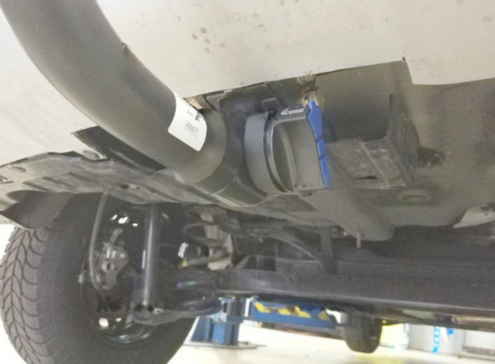 Carlig remorcare Kia Stonic dupa 2017 demontabil automat vertical marca Autohak [7]