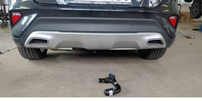 Carlig remorcare Kia Xceed dupa 09/2019 demontabil automat vertical marca Autohak [6]